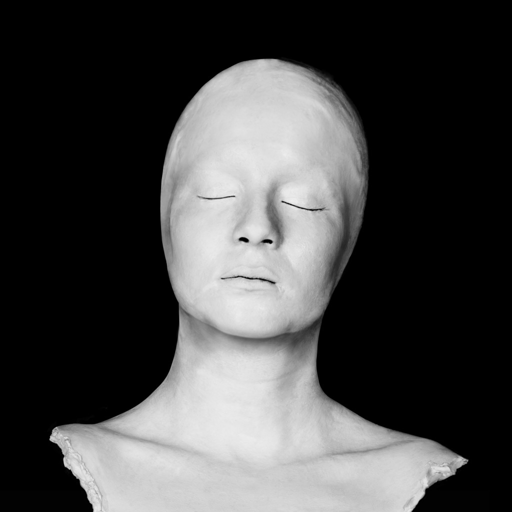 'HOMUNKULUS'_JOLA_SKÓRA_2